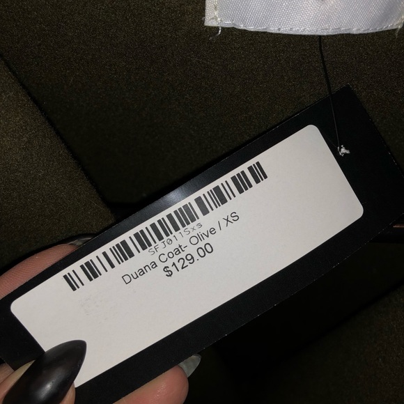 Women’s Jackets - Picture 3 of 8